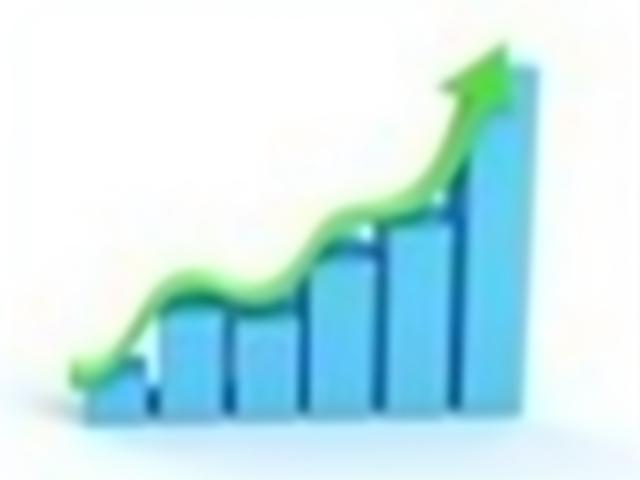 Creative illustration of capital flowing in and out of a business, balanced by a green line of credit reserve, visualizing flexible working capital management.